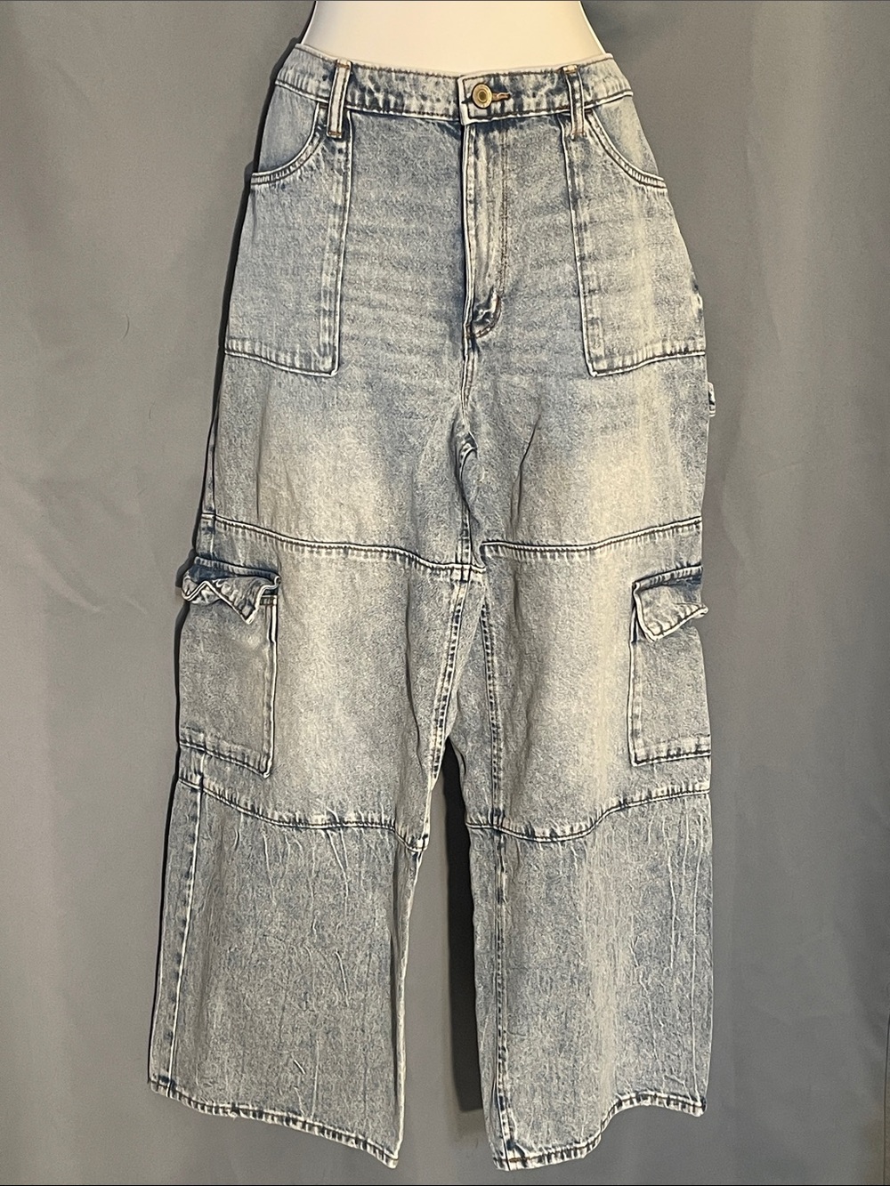 SO Distressed Light Blue Wide-Leg Cargo Jeans